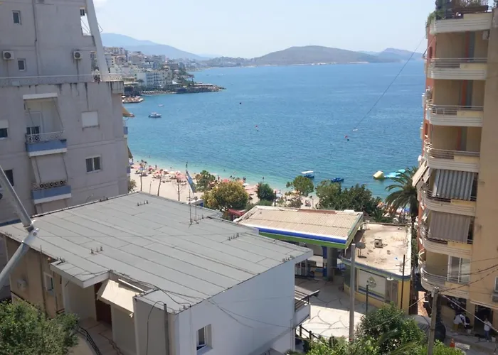 Eleni's * סרנדה